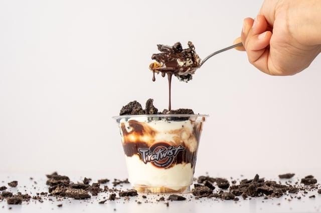 The Cookie Cream Twist.